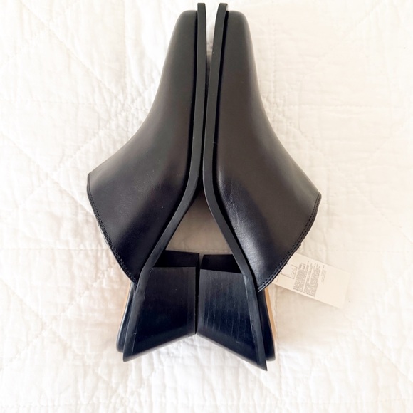 NEW Banana Republic Black Mules 7 NIB - Picture 6 of 10
